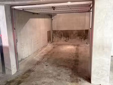 garage à louer libre novembre 2026