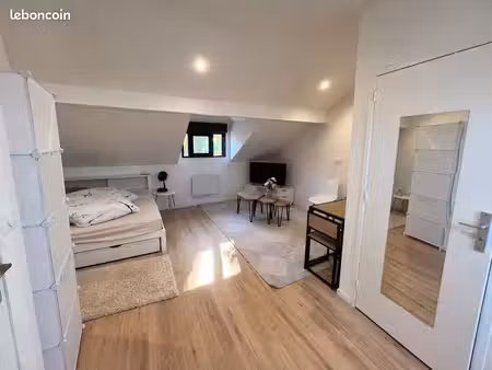 grande chambre meublée 26 m² – sdb privée – stade de france/porte de paris