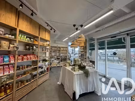 vente local commercial 72 m²