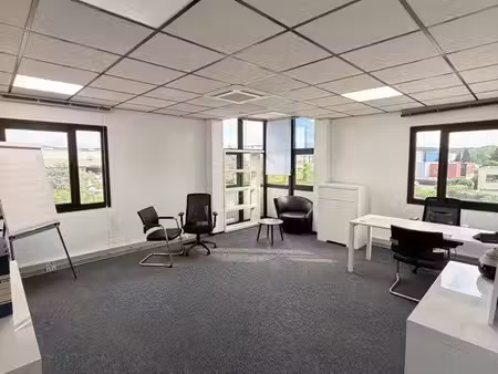 bureau 35m2