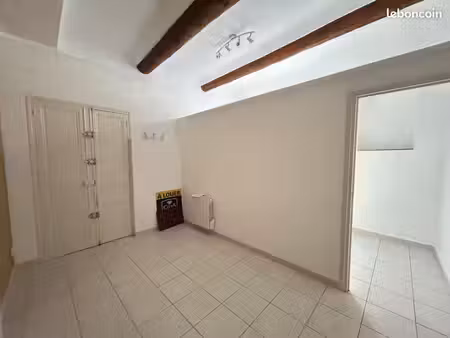 local commercial