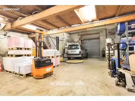 bureaux  garage  local commercial 226 m² marseille