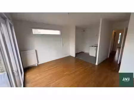 montmorency 2 pièces 48 m2 avec balcon