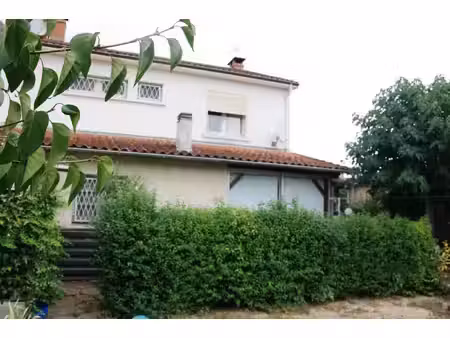 maison t4  85 m² habitables  garage et jardin