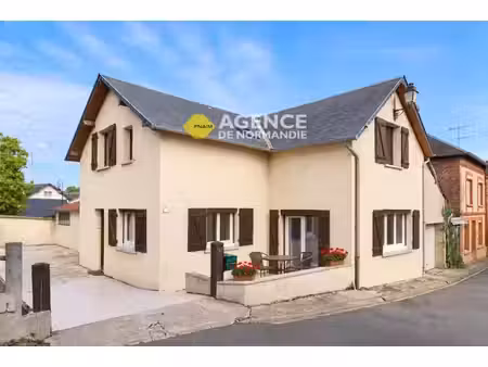 maison avec 4 chambres et jardin à montreuil l'argillé