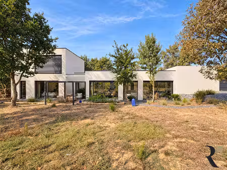 quint-fonsegrives 5 minutes élégante contemporaine de 180 m² avec piscine
