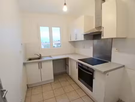 3 pièces avec balcon