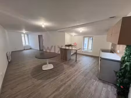 à louer ? appartement t4 entièrement rénové ? secteur mairie