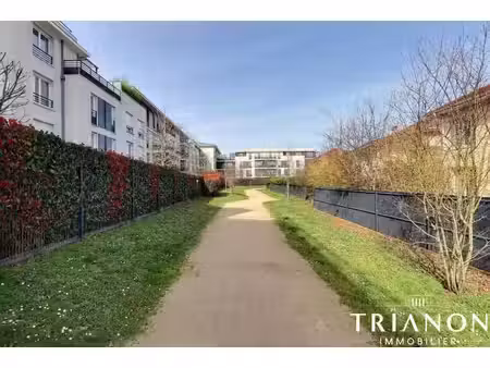 villepreux - t2 - dernier étage – balcon – parking