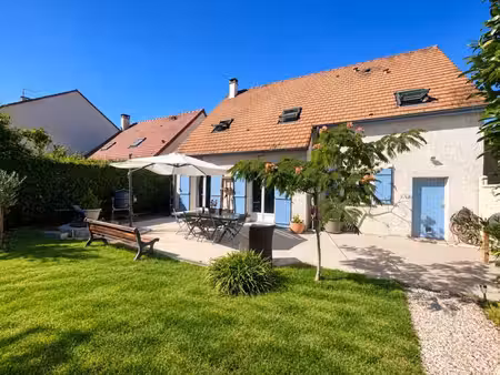 maison 4 chambres + 1 bureau 'quartier des bosserons'