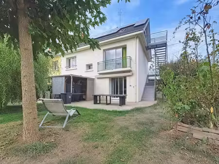 lanester : maison familiale à pied des commodités