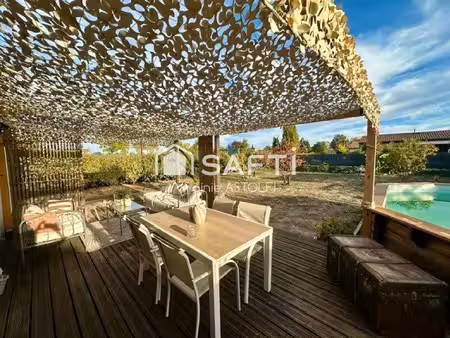 poucharramet - jolie maison contemporaine de plain-pied sur une parcelle de 613 m2