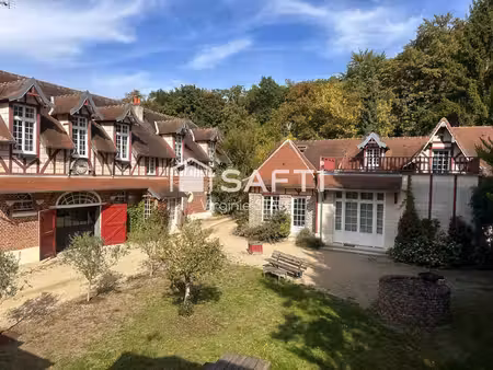 village recherché   au coeur de la forêt domaniale
