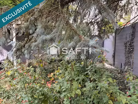 terrain 125 m² non constructible avec garage 19m²
