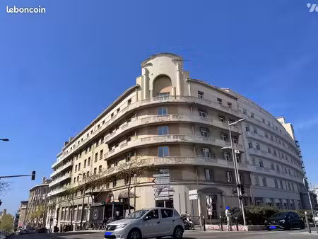 local d'activités 3333 m² marseille 3