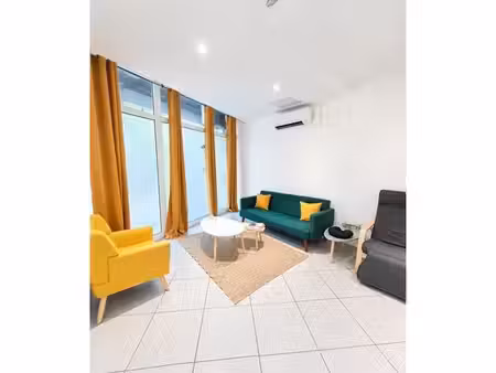 local 89 m² marseille 06