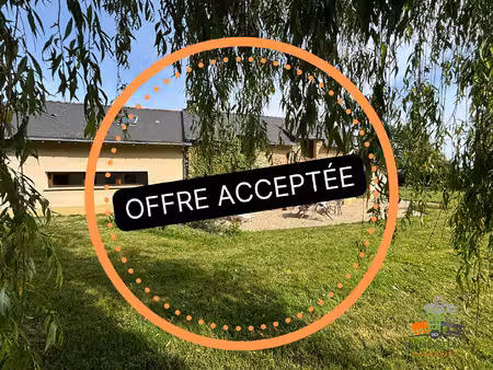 longère en pierre - calme et nature . 5 chambres sur un terrain de 3615 m² à grandchamp-de