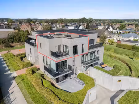 prachtig appartement met 2 slaapkamers en ruim zonneterras