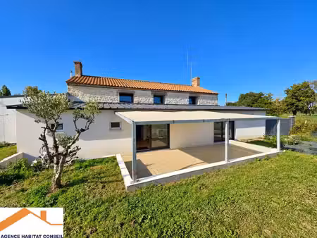 vente maison 5 pièces 152 m² beaufou (85170)