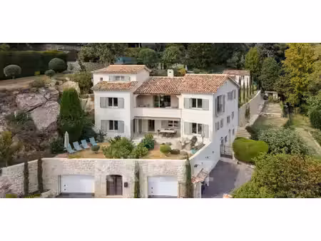 maison avec jardin et terrasse vence (06)