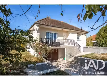 maison à verrières (10390)