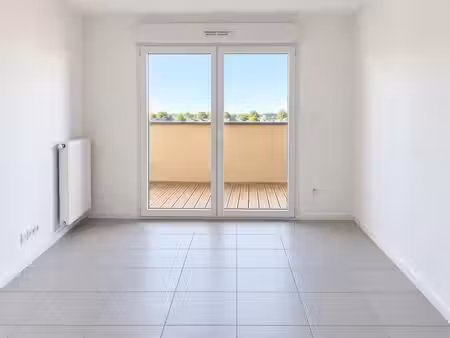 t3 avec terrasse et parking à dardilly