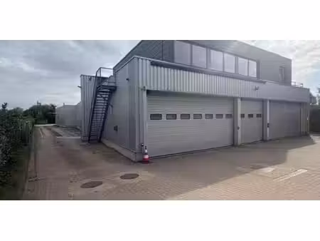 entrepôt à louer à wilsele pour € 7.800