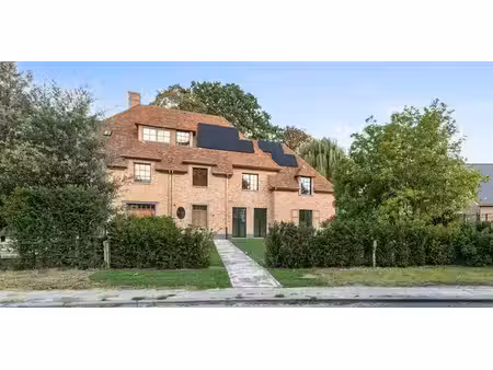 maison à louer à gent pour € 2.450 avec 3 chambres à coucher