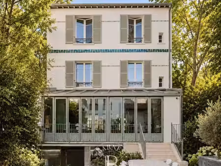maison de luxe à vendre dans le quartier ile de la jatte-parc d'orléans