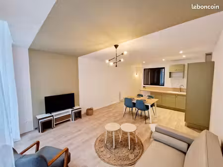 à vendre – t2 rénové de 48 m² – centre-ville de lons-le-saunier