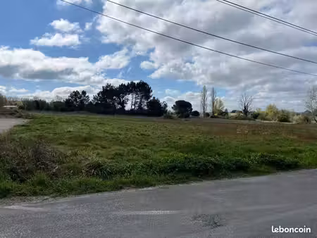 terrain 1 000 m² gauriaguet