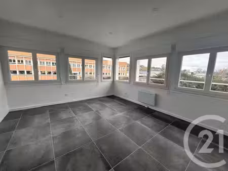 appartement f3 à louer - 3 pièces - 60 40 m2 - lisieux - 14 - basse-normandie