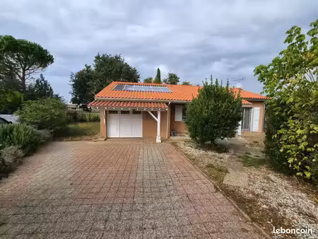 maison de plain-pied 92 m² (surface totale ~110 m²) avec véranda 