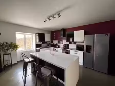 location meublée appartement 4 pièces 100 m² à saint-laurent-sur-saône (01750)  1 000 €