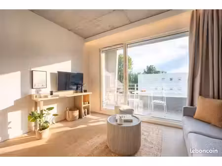 grand t1 meublé & ultra-équipé avec terrasse dans résidence de coliving à 10 minutes du ce