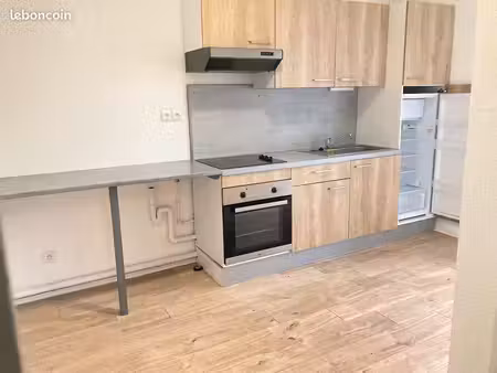 agréable t4 meublé 3 chambres – 83 m² – centre montluçon – disponible début novembre