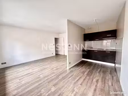 appartement 1 pièce 44 m²