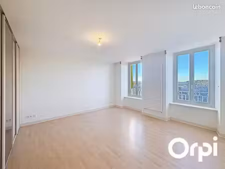 appartement 3 pièces 80 m²