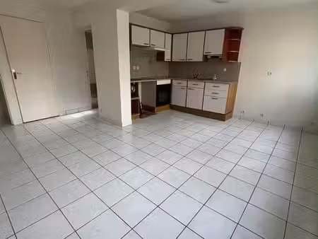 f3 à louer en souple