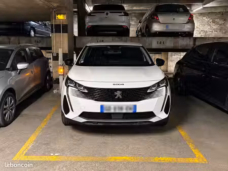 parking 11 m² – gare du nord – suv ok – sans frais d'agence