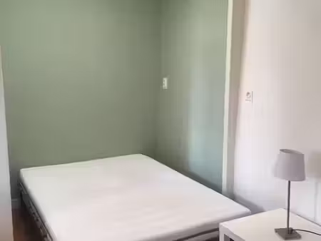 t2 - location meublée - 36 m2