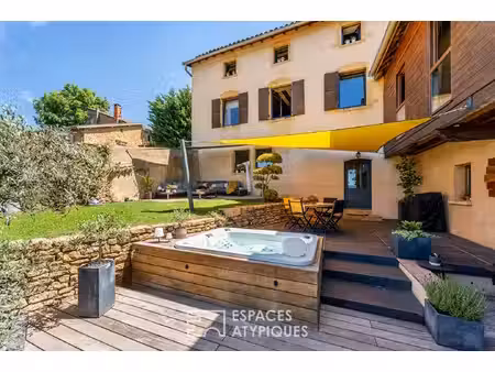 maison de caractère rénovée avec sa vue dégagée