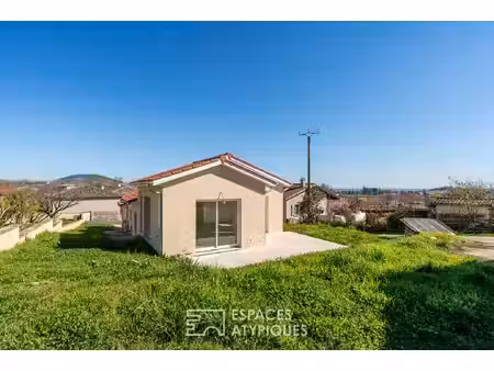 maison neuve avec jardin et garage