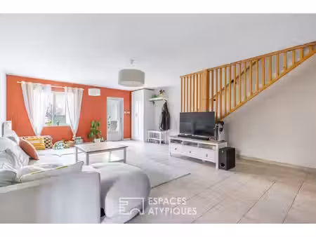 maison de village avec studio indépendant et jardin au coeur du beaujolais