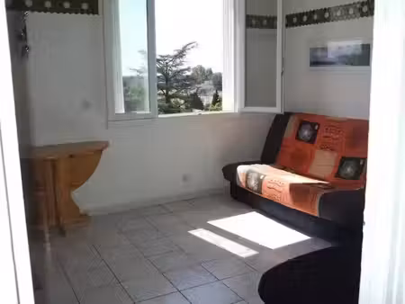location meublée appartement 1 pièce 28 m² à montpellier (34000)  615 €