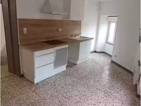 location appartement 2 pièces 54 m² à saint-ambroix (30500)  440 €