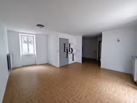 location appartement 3 pièces 78 m² à saint-sernin-sur-rance (12380)  540 €