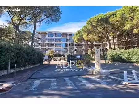 parking/box 13 m² mandelieu-la-napoule