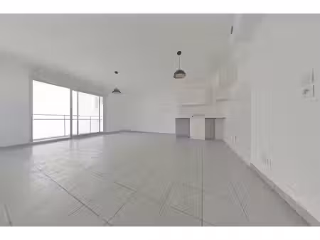 location appartement 3 pièces 70 m² à nice (06000)  1 525 €