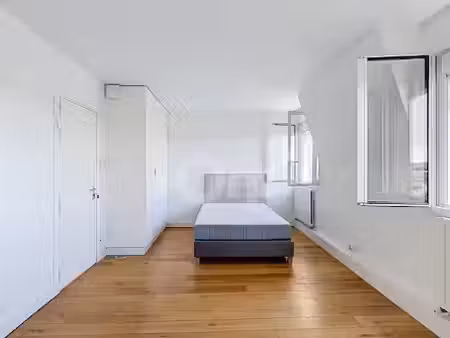 location meublée appartement 1 pièce 30 m² à neuilly-sur-seine (92200)  1 208 €